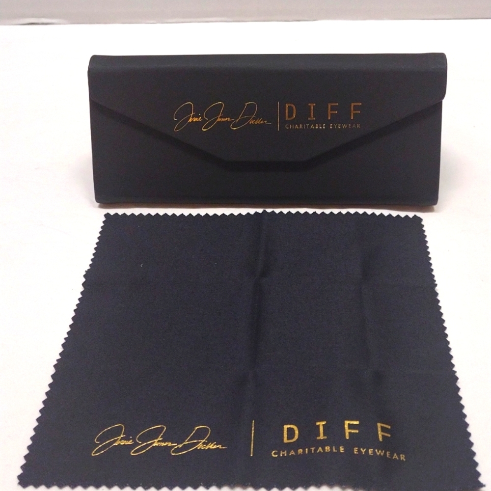 Diff Charitable Black Eyewear Cleaning Cloth Foldable Triangle Case Only EC#43